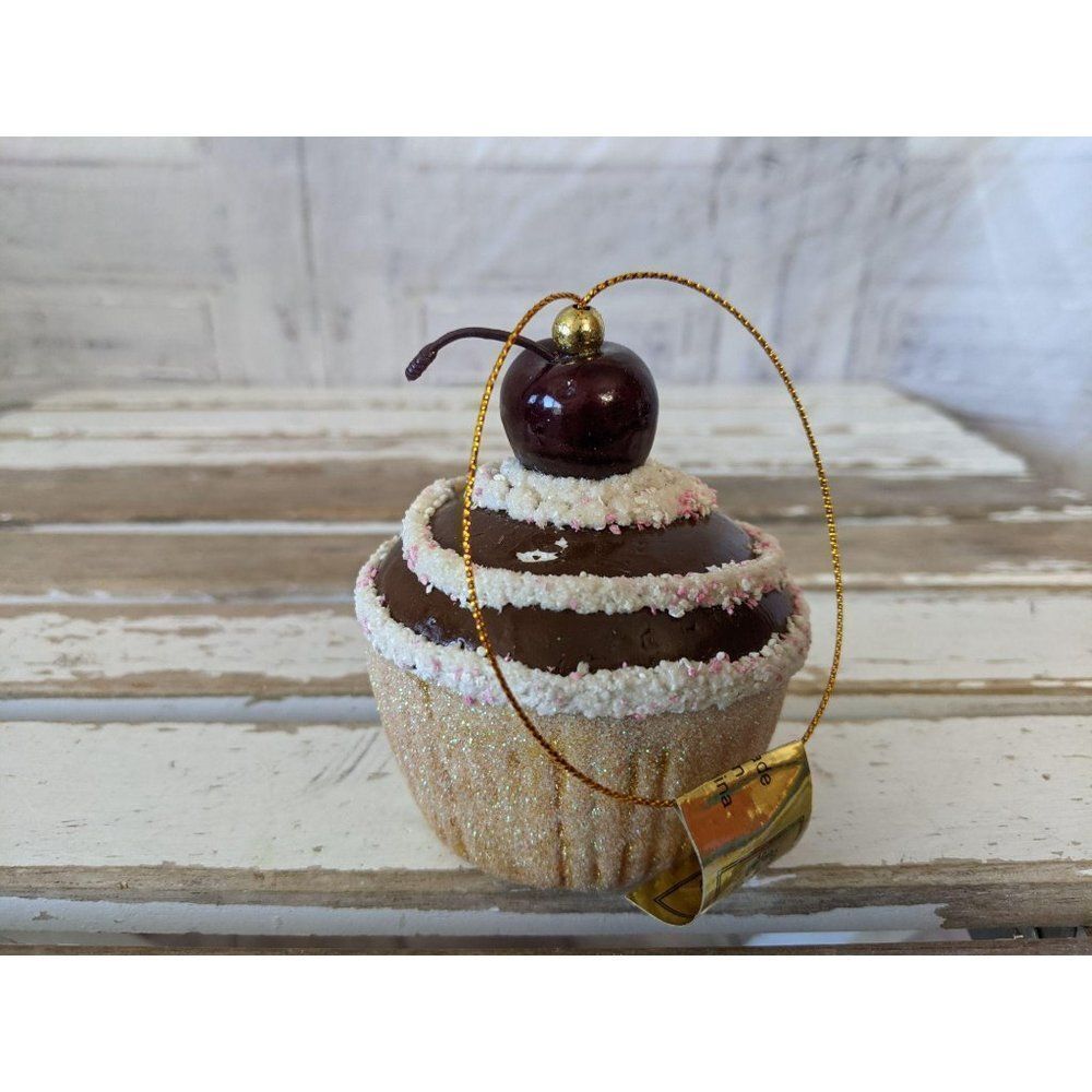 Mark Roberts cupcake ornament cherry chocolate Xma